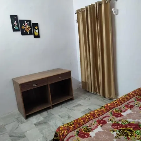 Shri Swami Sheetal Das Aashram Dharmshala Varanasi Room photo