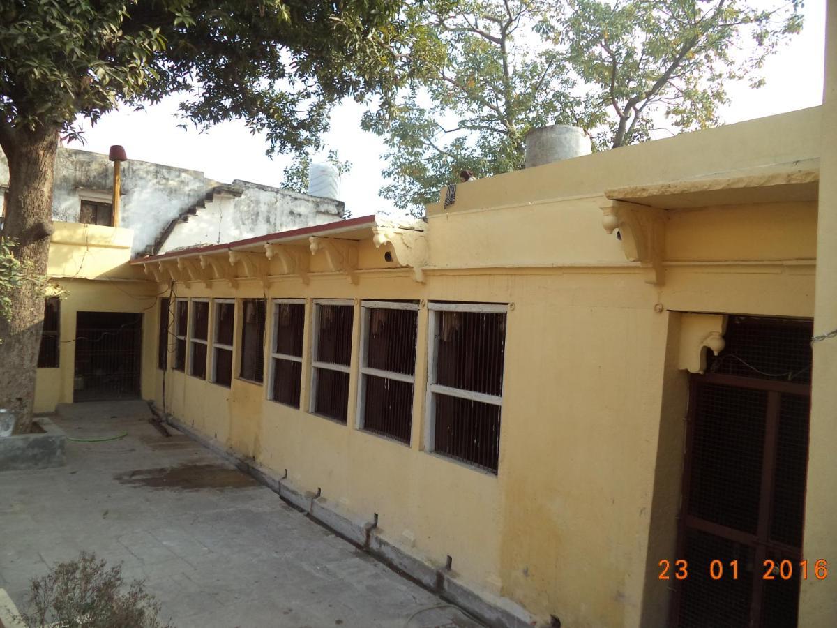 Shri Swami Sheetal Aashram Dharmshala *