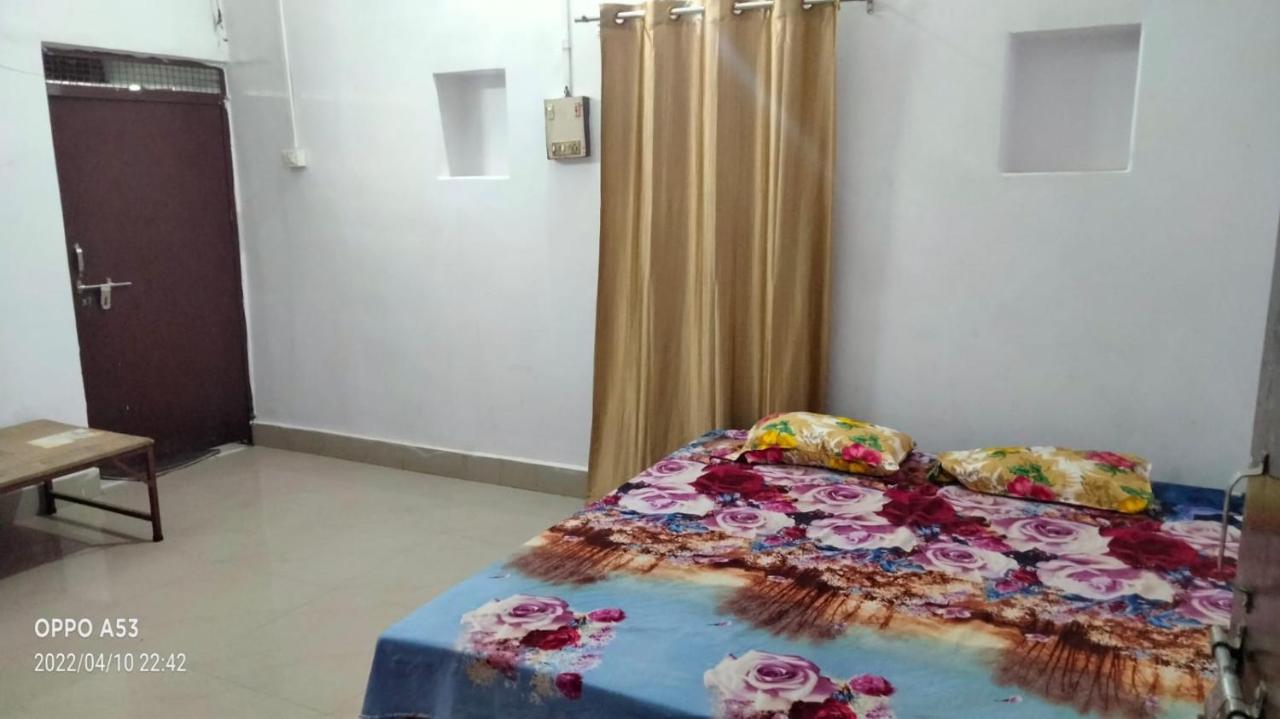 Shri Swami Sheetal Aashram Dharmshala Homestay Varanasi