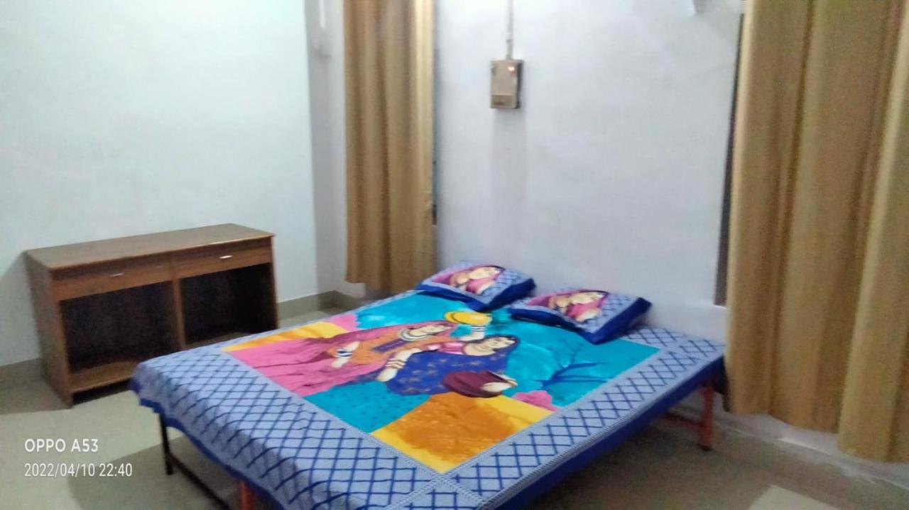 Shri Swami Sheetal Aashram Dharmshala *